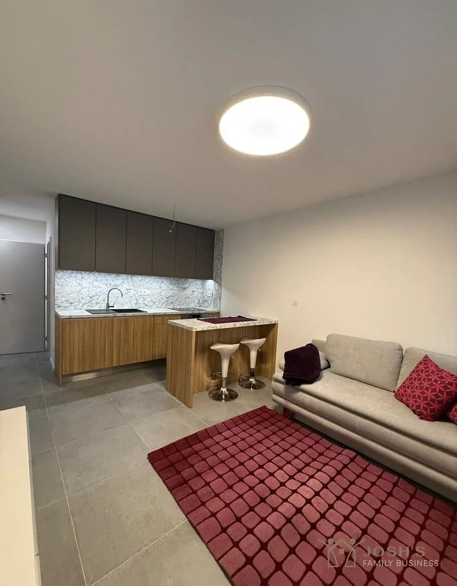 Moderný 2-izbový byt v projekte Vila Ľadová – bývanie v centre s parkovaním a súkromím - Obrázek 1