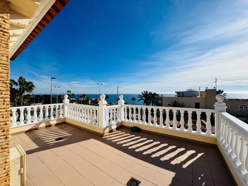En venta Villa 5 dormitorios en Urbanización El Faro, Torrevieja - Obrázek 26