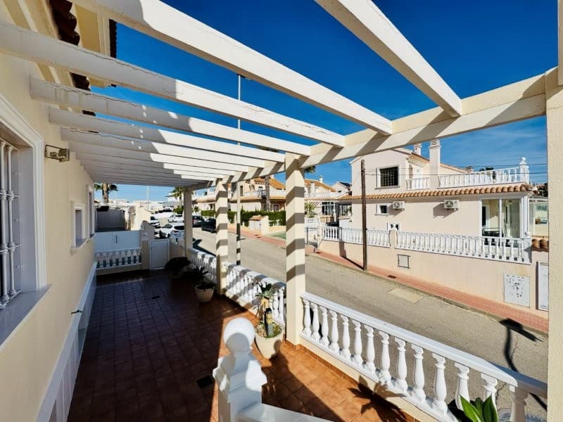 En venta Villa 5 dormitorios en Urbanización El Faro, Torrevieja - Obrázek 37