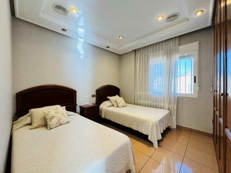En venta Villa 5 dormitorios en Urbanización El Faro, Torrevieja - Obrázek 23