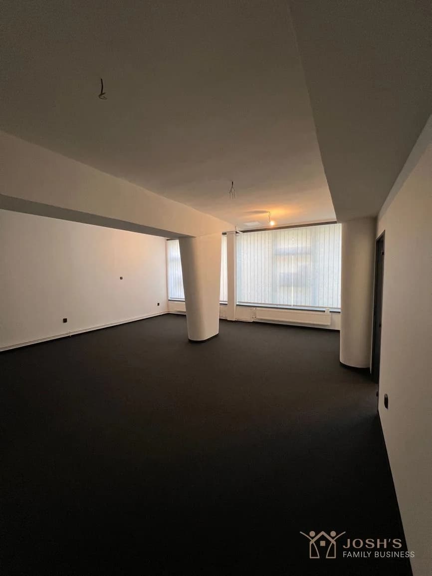 PREDAJ obchodného priestoru na Račianskom mýte so služobným bytom - Image 3