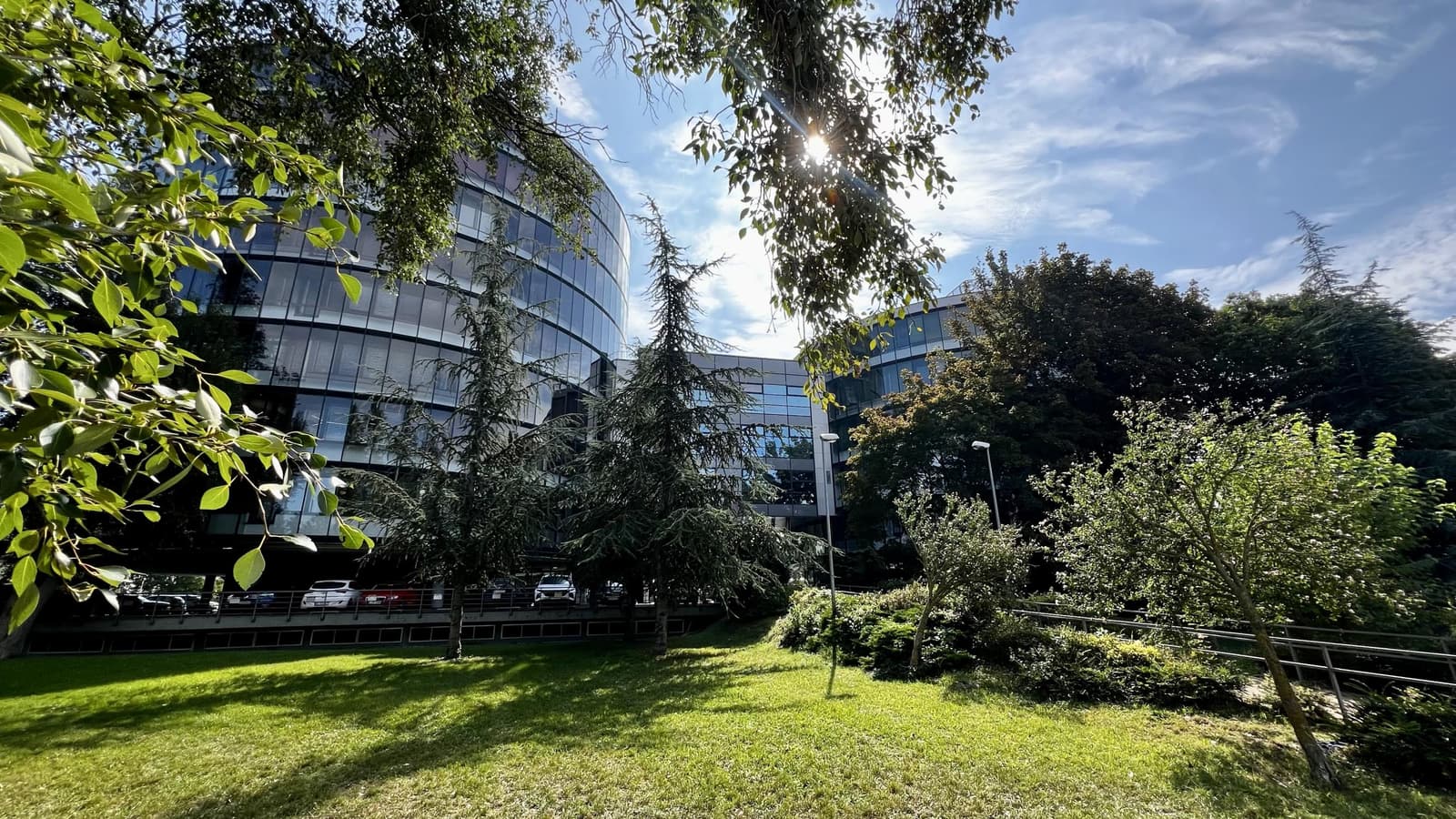 administratívne pr. pri centre, parkovanie, recepcia, krásne výhľady - Obrázek 5