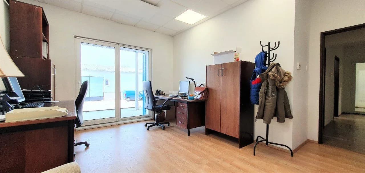 Exkluzívne PNORF – zrekonštruované sklady r. 2020, 915 m2, 1300 m2, Novozámocká ul., Nitra - Krškany - Bild 7