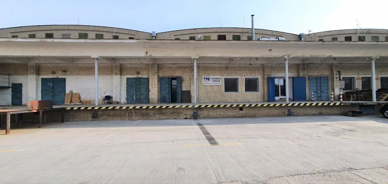 Exkluzívne PNORF – zrekonštruované sklady r. 2020, 915 m2, 1300 m2, Novozámocká ul., Nitra - Krškany - Bild 2