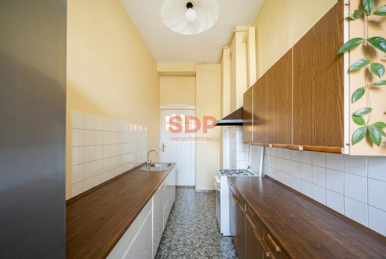 4-pokojowe mieszkanie z 2 balkonami w centrum miasta | 2 piwnice - Obrázek 1