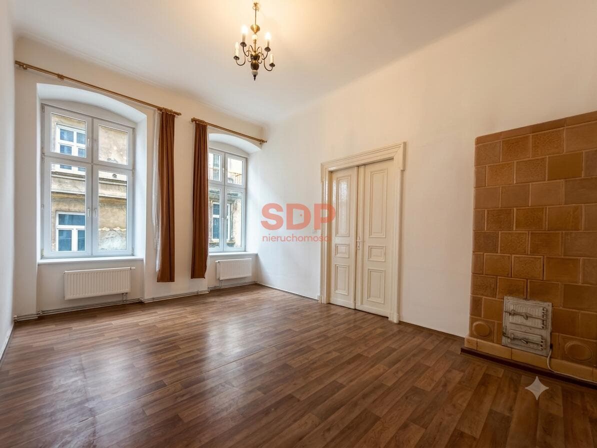 49 m2 w Centrum | Parking za bramą | Miejskie media - Image 1