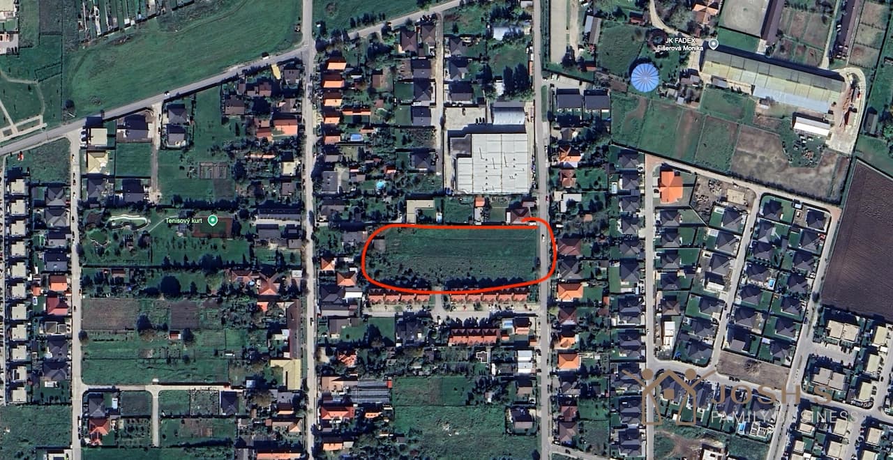 Posledný stavebný pozemok v Miloslavove, ideálny pre developerský projekt - Image 1