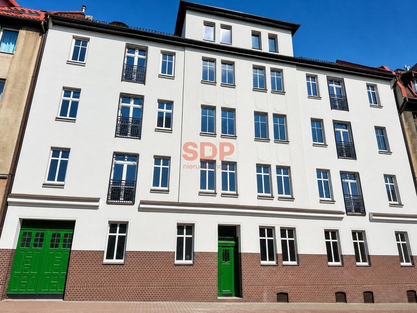 4- pokojowe mieszkanie w odnowionej kamienicy | 3 przynależne schowki - Obrázek 1