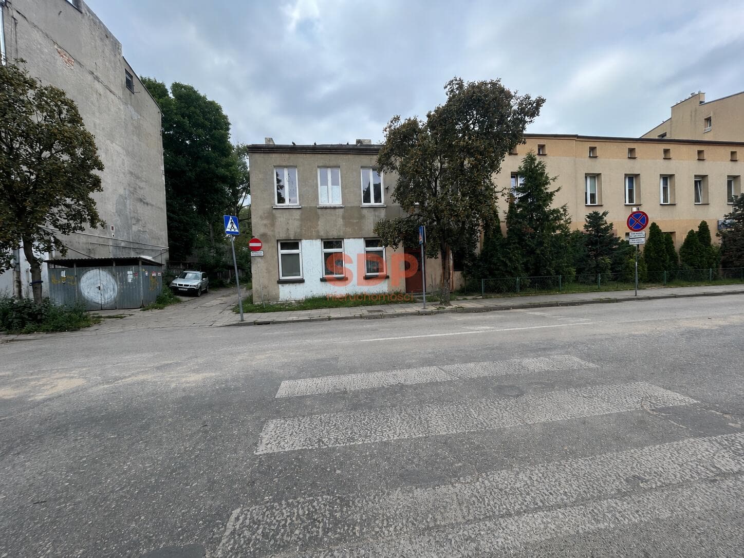 Budynek wielorodzinny do remontu w doskonałej lokalizacji – mynd 1