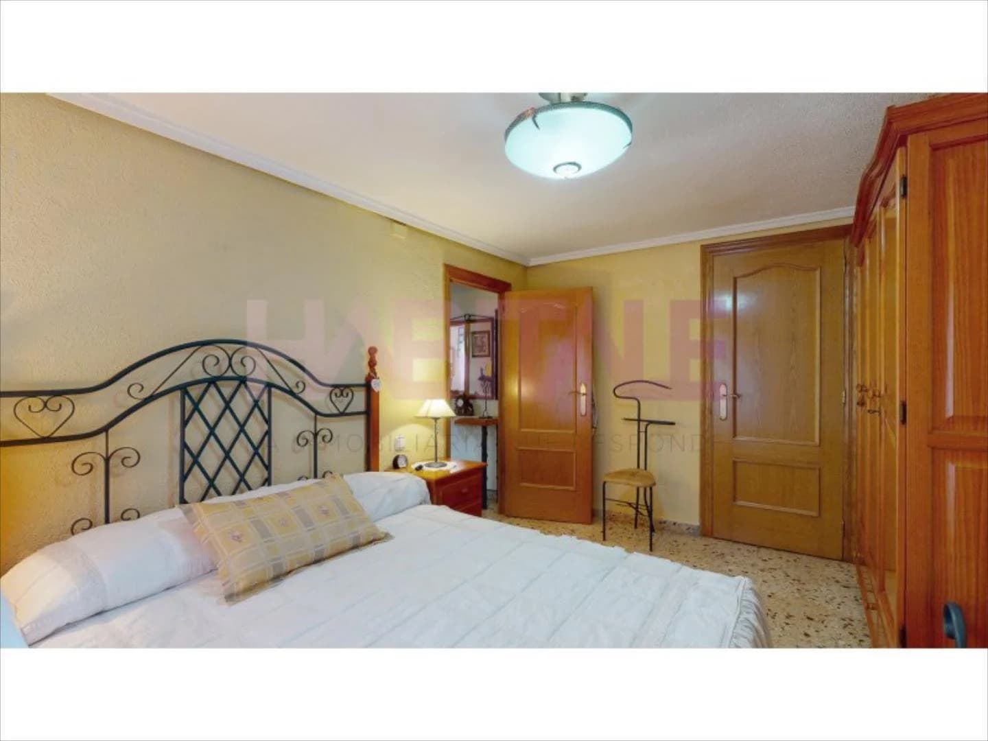 405.000€ Villa with Five Independent Houses with massive 3300m2 Plot — housesinvalencia.com - Image 6