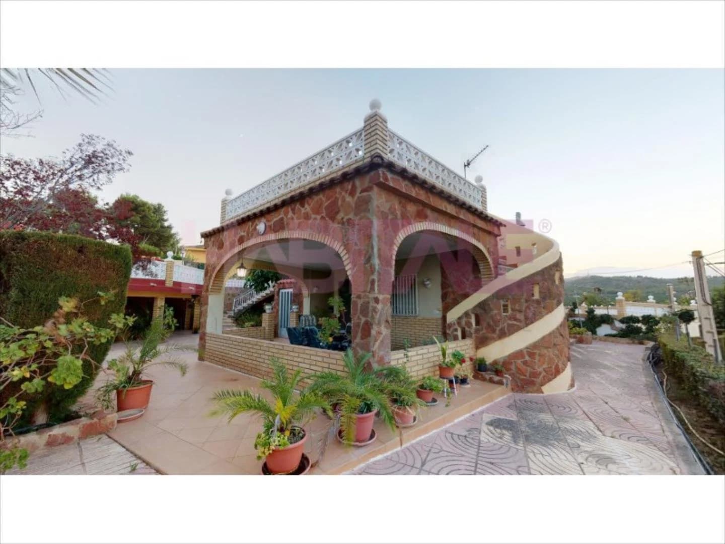 405.000€ Villa with Five Independent Houses with massive 3300m2 Plot — housesinvalencia.com - Image 7
