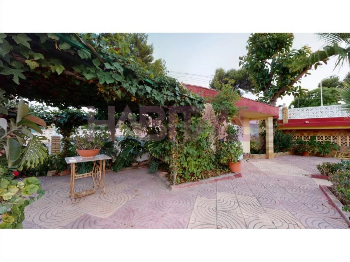 405.000€ Villa with Five Independent Houses with massive 3300m2 Plot — housesinvalencia.com - Image 3