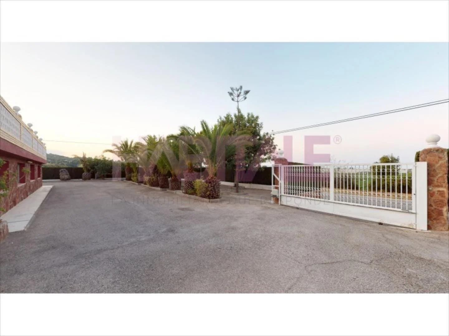 405.000€ Villa with Five Independent Houses with massive 3300m2 Plot — housesinvalencia.com - Image 10
