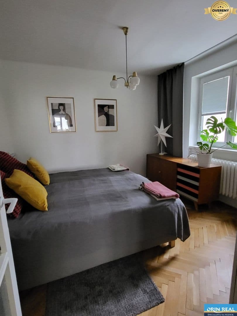 KRÁSNY ZARIADENÝ 2 IZBOVÝ BYT V CENTRE - Obrázek 4