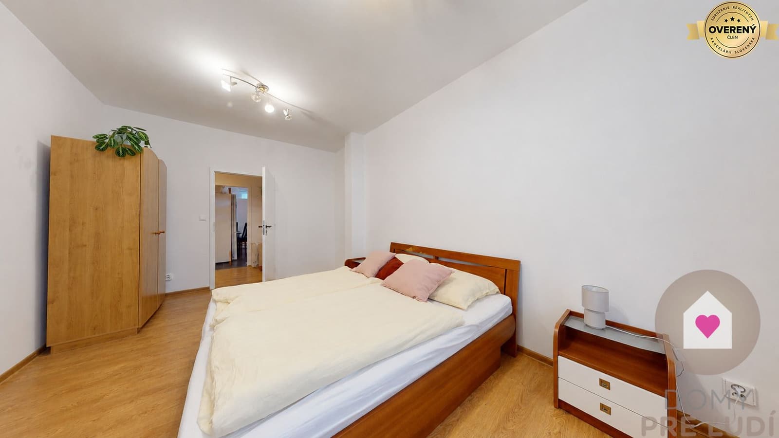 KRAMÁRE – Prenájom - 3 SAMOSTATNÉ NEPRIECHODNÉ IZBY | 70 m² | Stromová — Изображение 1