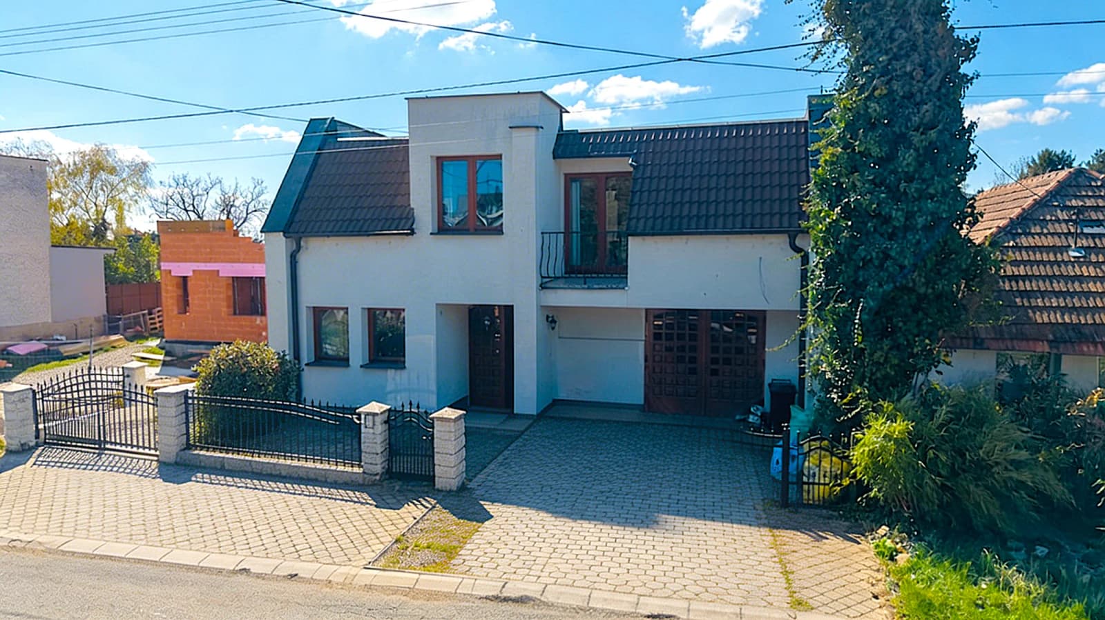 PNORF – 5i Rodinný dom | 255 m² | Garáž | Terasa s krbom | Záhrada 511 m² | Biely Kostol - Bild 2