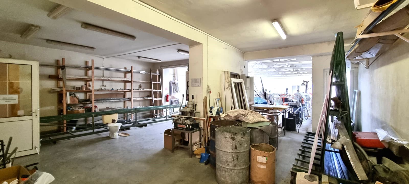 PNORF - funkčná prevádzka výroby plastových okien, úž. plocha 400 m2, 1.250,-€/mesiac, Bernolákova ul., Hlohovec - Bild 4