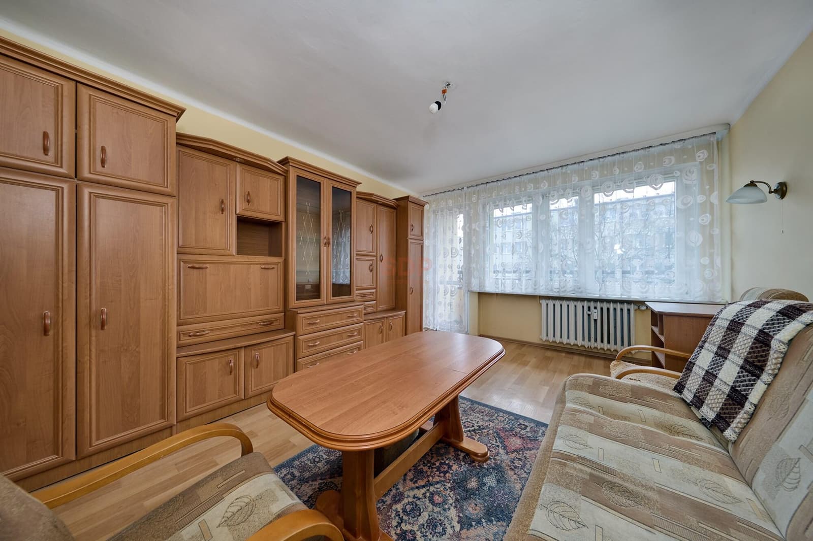 2 pokoje| Balkon | Piwnica | Oddzielna kuchnia | Cicha okolica - afbeelding 1