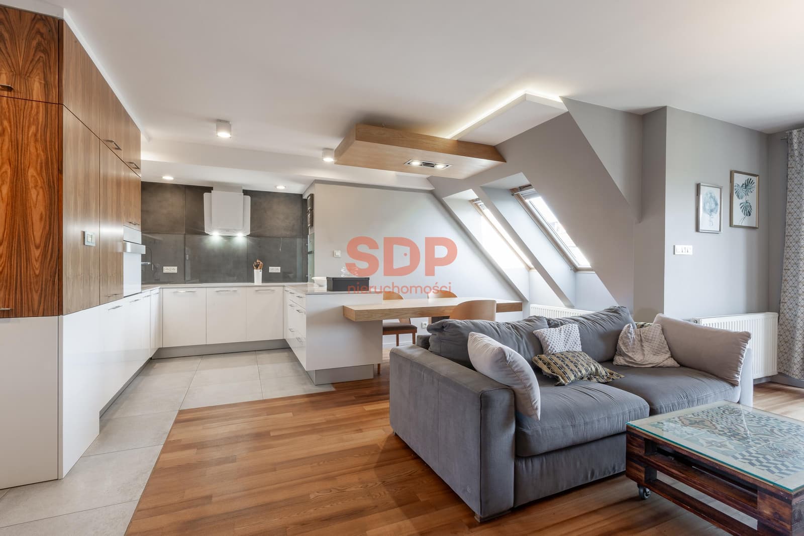 Apartament| 2 balkony|Klimatyzacja |Garaż | - Obrázek 1