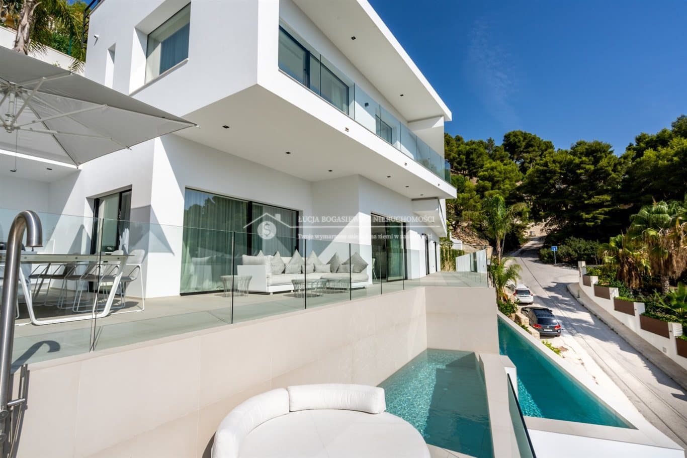 Dom, Costa Blanca. - Image 1