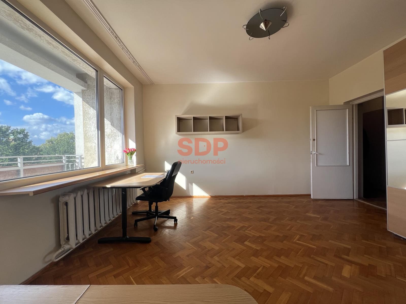 PRZY RYNKU, i PKP DWUSTRONNE MiEJSCE POSTOJOWE - Bild 1