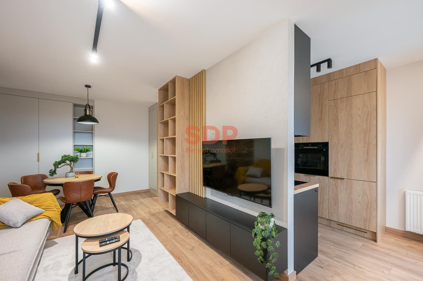 2-pokojowe mieszkanie | Psie Pole | Rycerska | Balkon | Garaż - Obrázek 1
