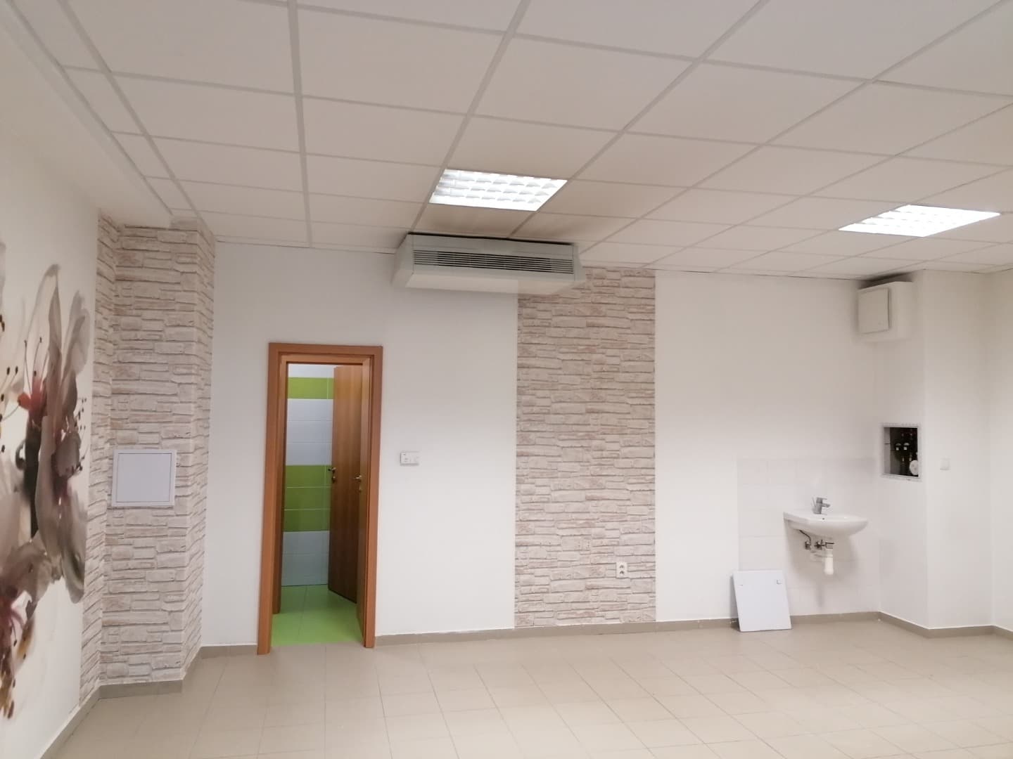 Obchodný priestor na prenájom Vrútky blízke centrum - Obrázek 1