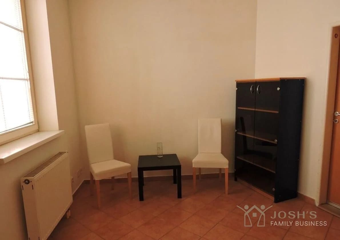 Na predaj: Reprezentatívne nebytové priestory v lukratívnej lokalite priamo pod Bratislavským hradom - Image 4