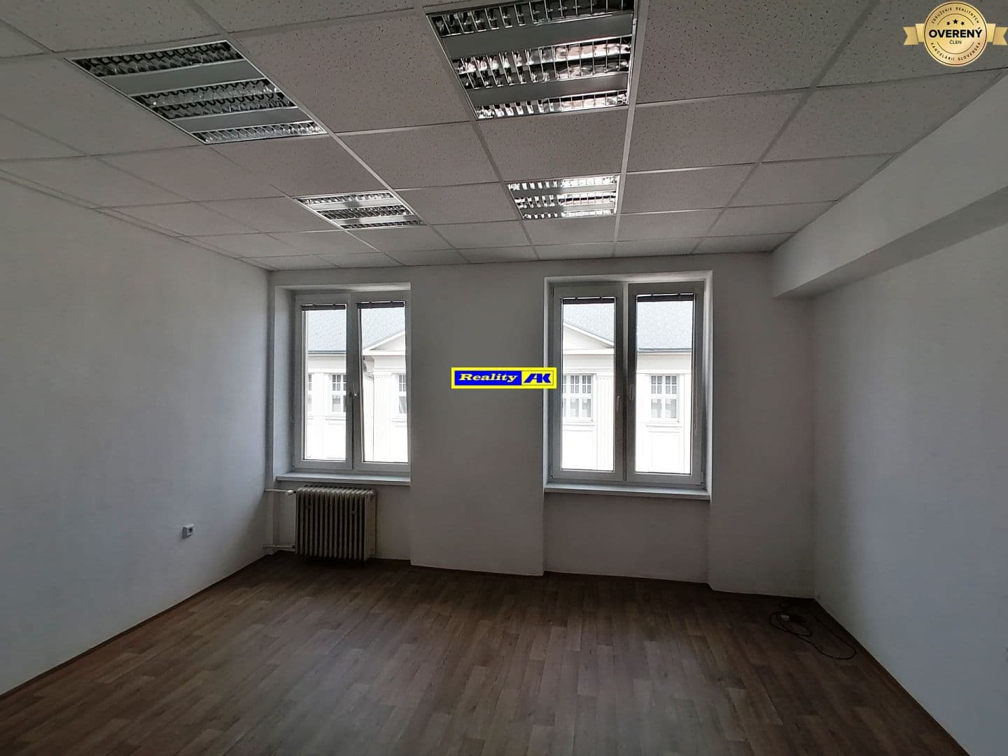 Kancelária prenájom plocha 23,60 m2 Martin, výťah, bezbariérový prístu – billede 1