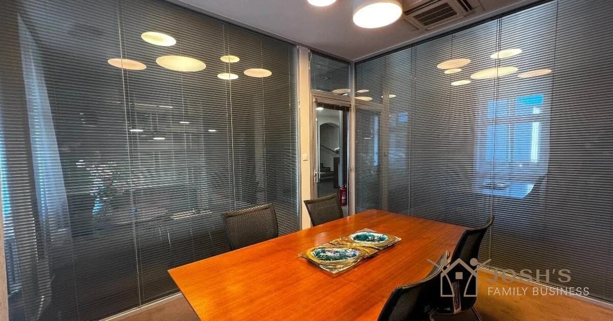 Prenájom reprezentatívnych kancelárskych priestorov v centre Bratislavy na Radlinského ulici - Image 6