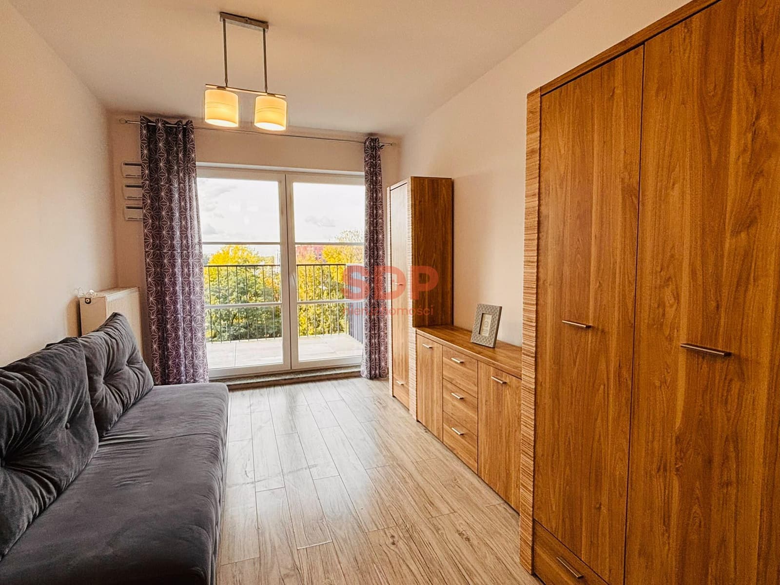 Kawalerka z balkonem. Apartamentowiec
