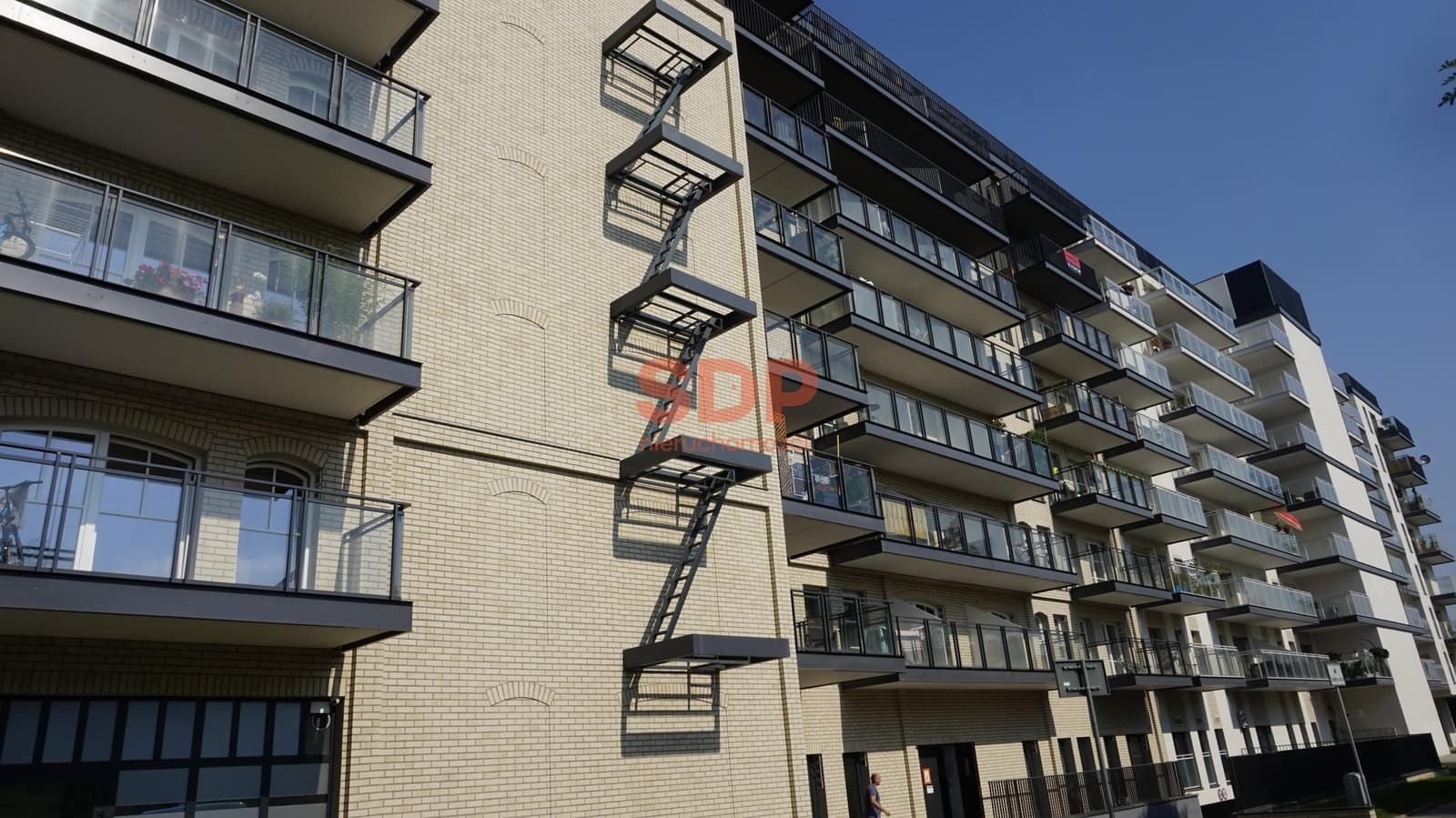 Kawalerka z balkonem. Apartamentowiec