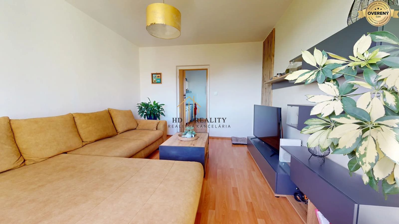 HD REALITY,predaj, 2-izbový byt, 63m2, Banská Bystrica, Rudohorská — attēls 1