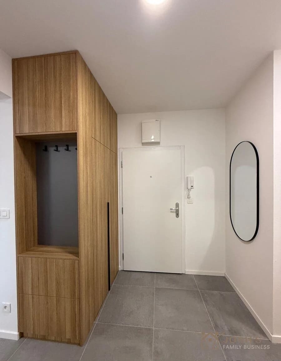 Exkluzívny 3-izbový byt v projekte Vila Ľadová – moderné bývanie v srdci Starého Mesta s balkónom a - Image 14