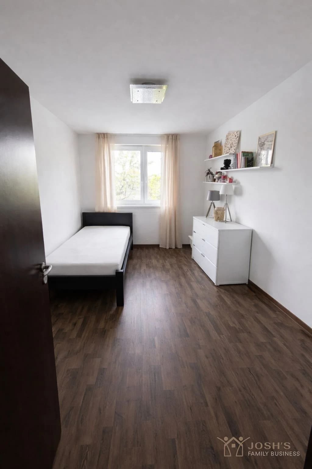 NA PRENÁJOM: zariadené bývanie so záhradou – Horná Potôň (Benkova Potôň) - Image 6