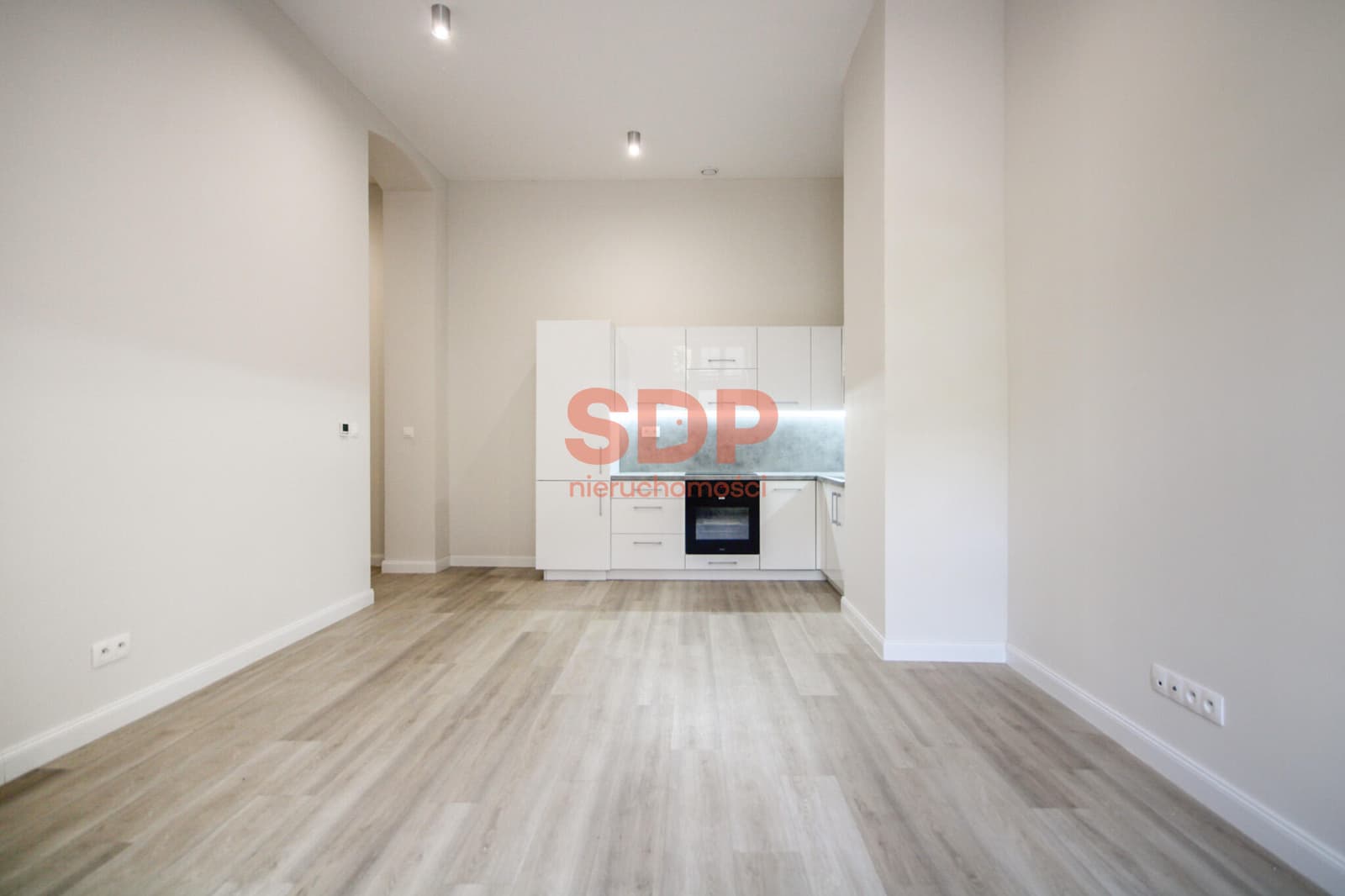 Dwupokojowe mieszkanie w dziedzińcu kamienicy | 56m2 | 2 pok | ENG