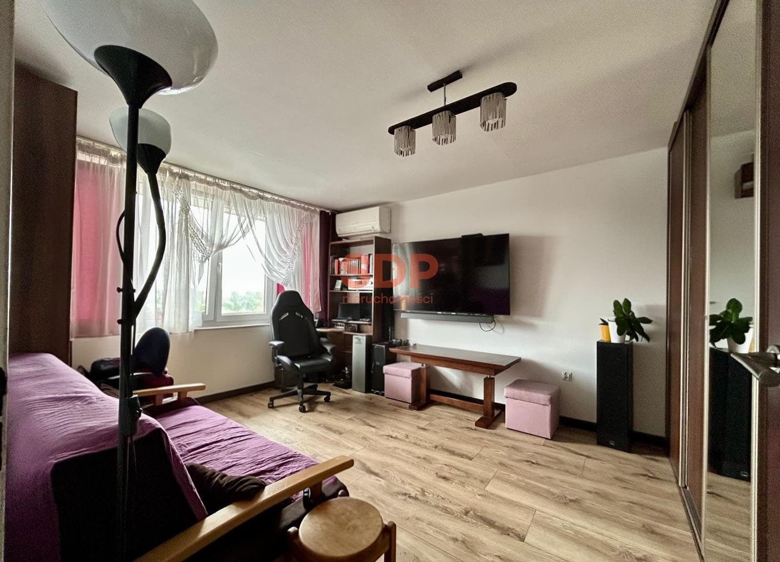 37m² | 2 pokoje | oddzielna kuchnia | 7 piętro | metro Księcia Janusza – billede 1