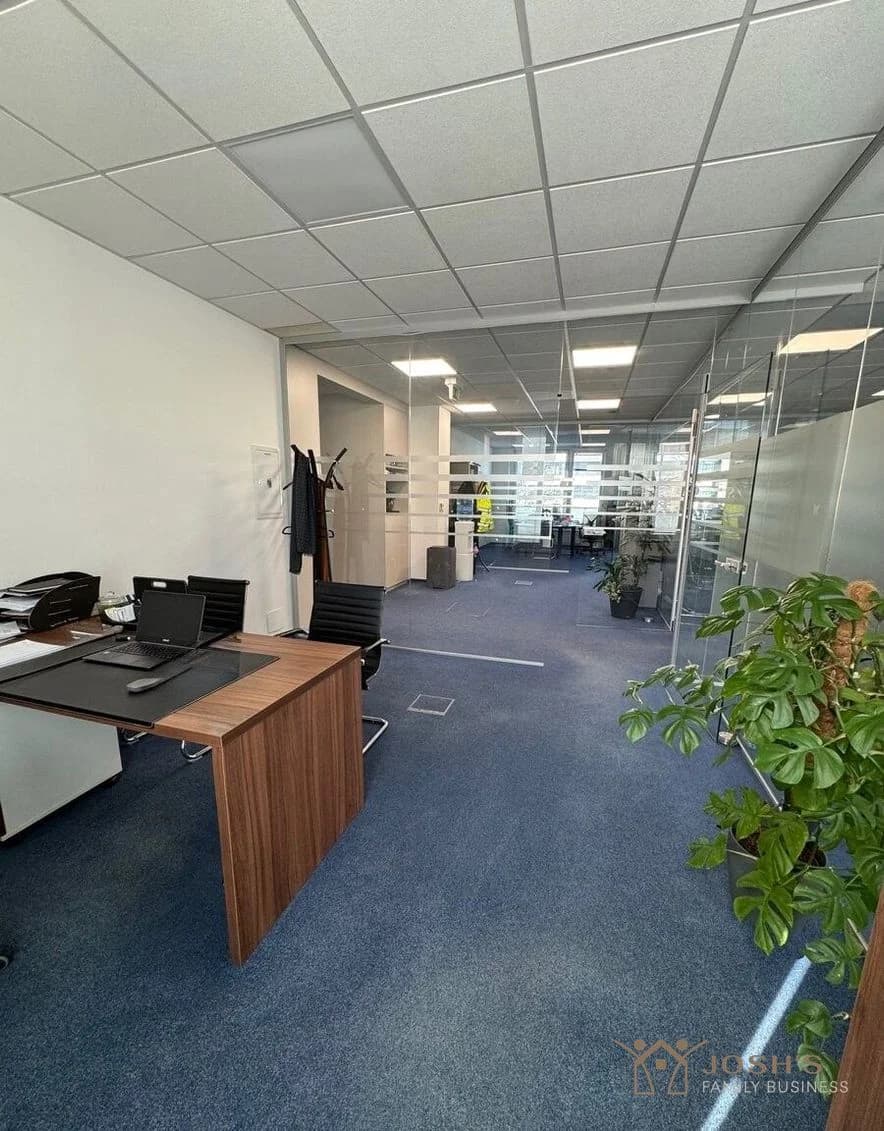 Na prenájom Exkluzívne kancelárie na Trnavskej ceste - Image 12