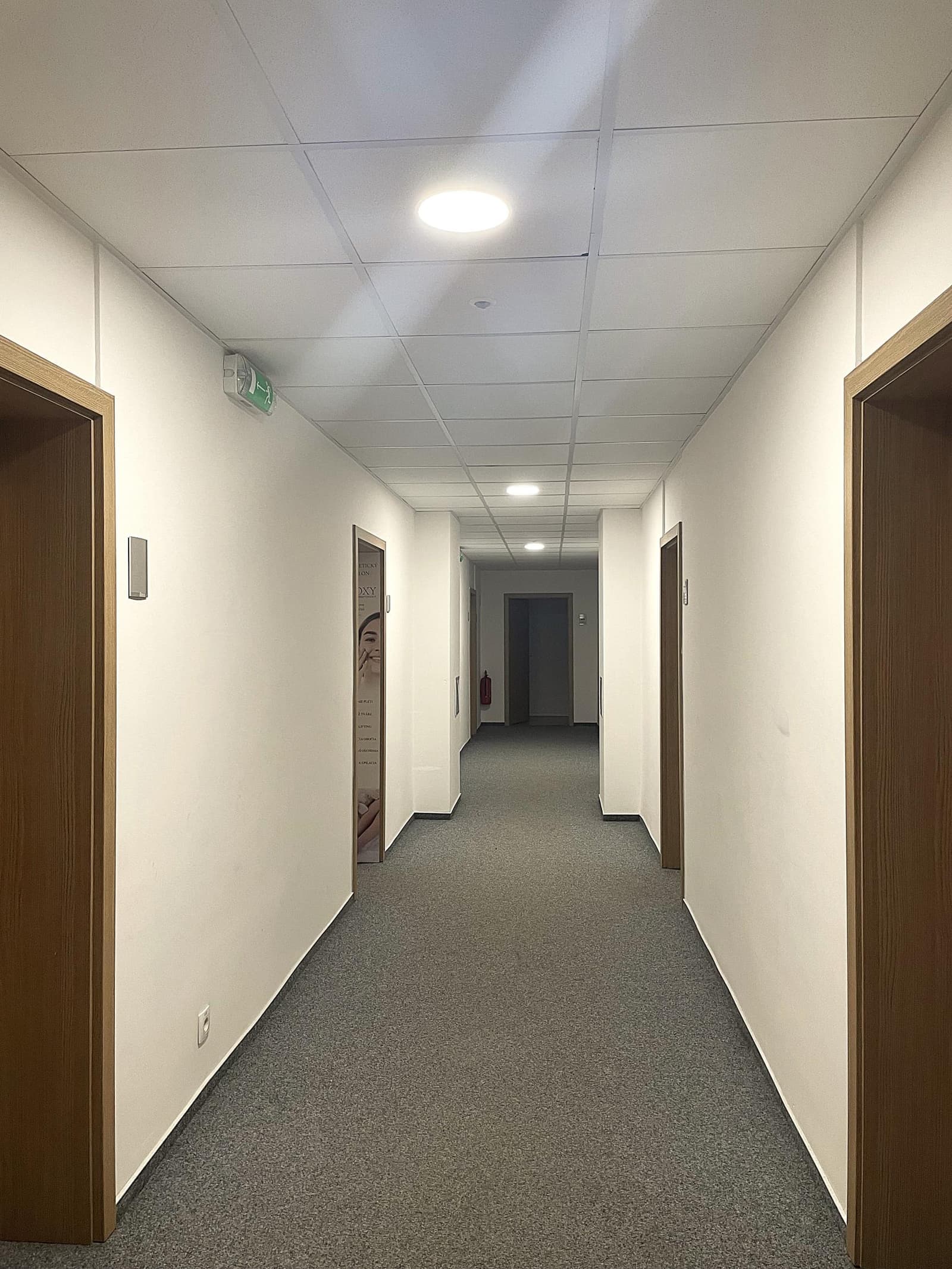 Investičný nebytový priestor v Ružinove s možnosťou prestavby na jedno, alebo dvojizbové apartmány. - Obrázek 5