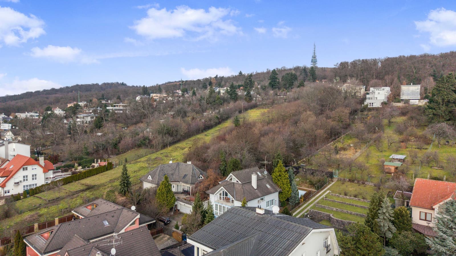 Slnečný stavebný pozemok 734m2 Horný Kramer - Lukratívna investičná príležitosť - Obrázek 9