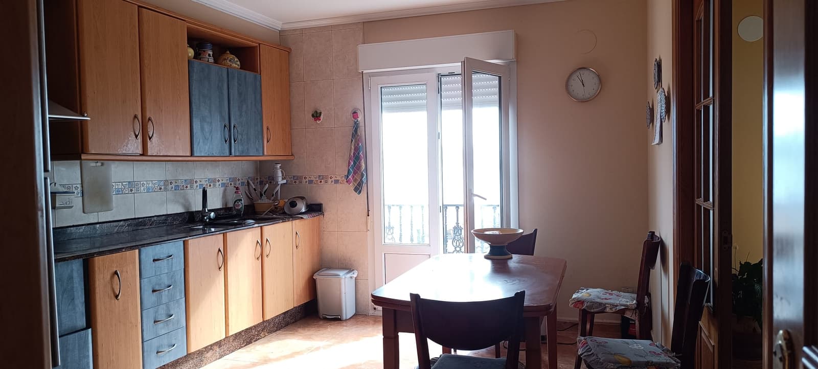 Piso en venta en Laxe , 4 dormitorios en estado de obra, vistas al mar y zona centro. - Obrázek 9