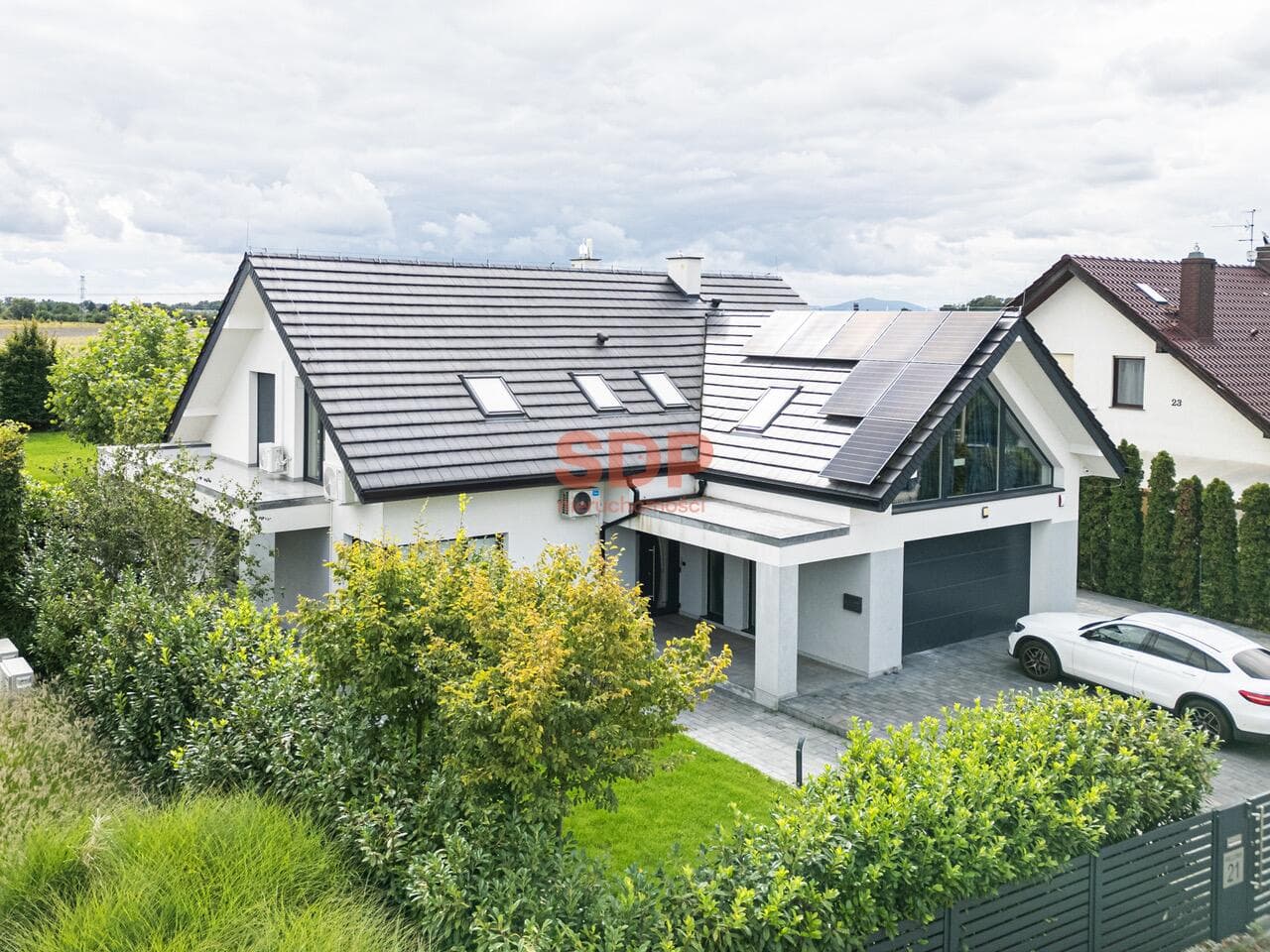 Dom z prywatną strefą relaksu i basenem|działka 1343 m2 | Smolec - afbeelding 1