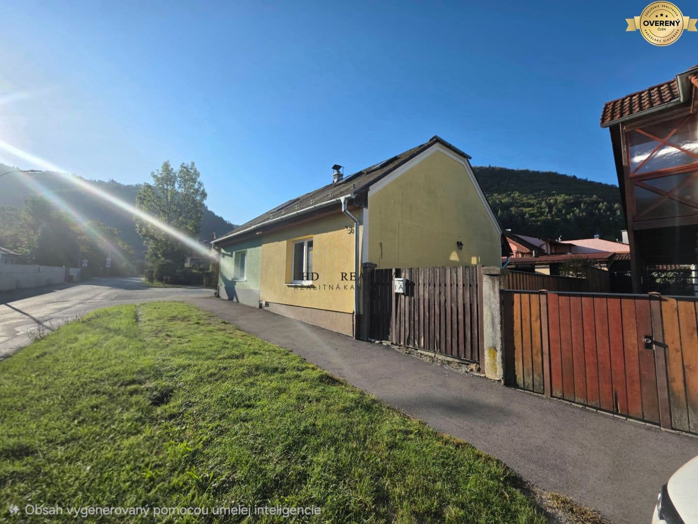 HD REALITY, predaj rodinný dom Uhlisko, so stavebným povolením - Immagine 1