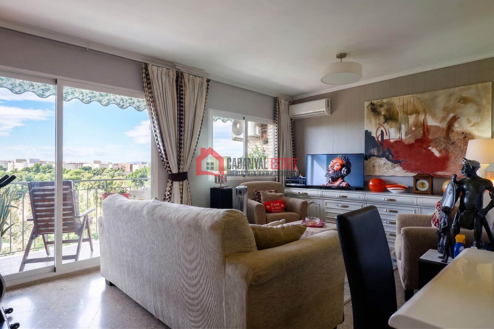 Piso 6ª planta frente al Parque del Oeste con balcón, 4 hab y garaje