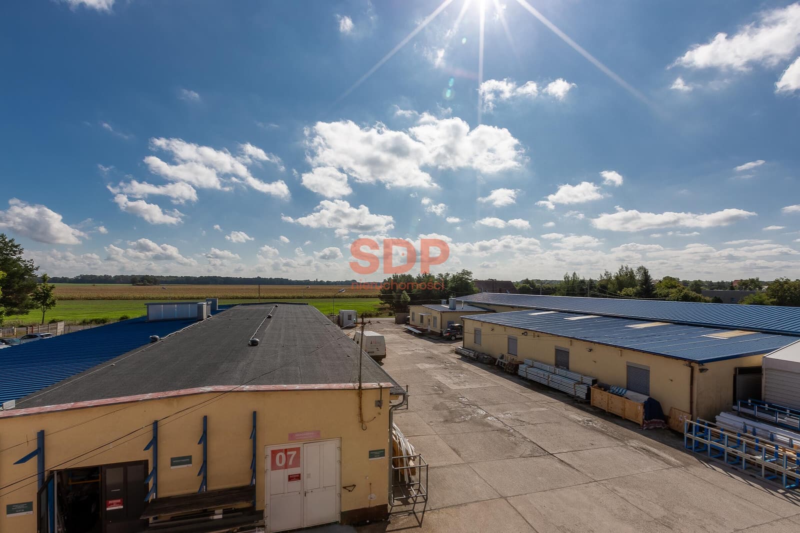 Obiekt - hale prod-magaz. Działka 7060 m2, hale 1366 m2, gm. Lubsza - Obrázek 1