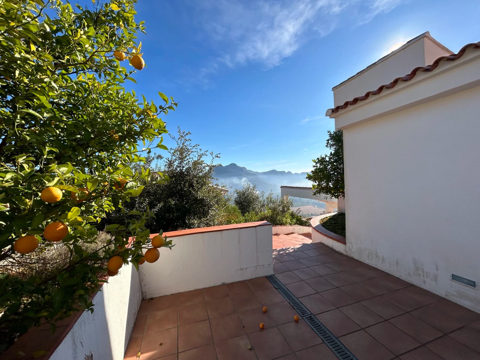 459000€ Heaven Villa in Gandia with 1774 m2 Plot (Valencia) — housesinvalencia.com - Image 7