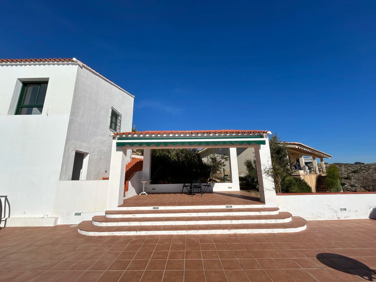 459000€ Heaven Villa in Gandia with 1774 m2 Plot (Valencia) — housesinvalencia.com - Image 6