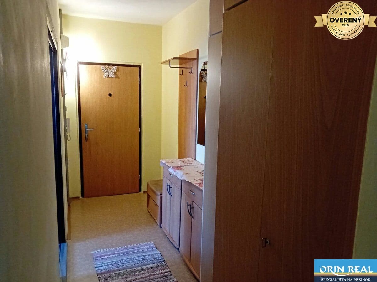 PRIESTRANNÝ 1 IZBOVÝ BYT S LODŽIOU - SEVER – 1 nuotrauka