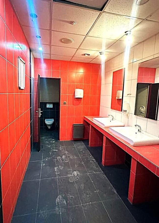 atraktívny obch. priestor na frekventovanej ulici, BA I - Obrázek 12