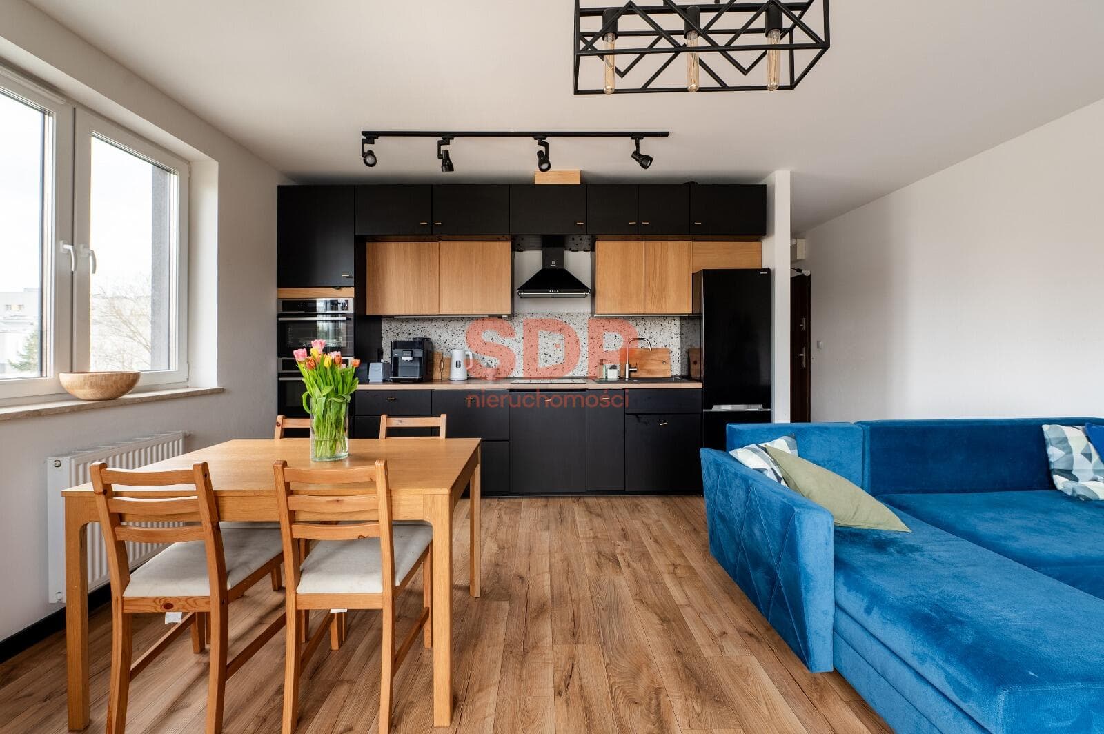 3 osobne sypialnie oraz salon | Indywidualne miejsce postojowe